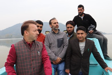 VC LCMA inspects Dal Lake Shoreline, Pokhribal ahead of Kashmir Marathon