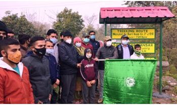 Chief Wildlife Warden flags Off trekking expedition to Surinsar-Mansar Wildlife Sanctuary