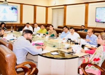Yasha Mudgal reviews functioning of Registrar Cooperative Societies