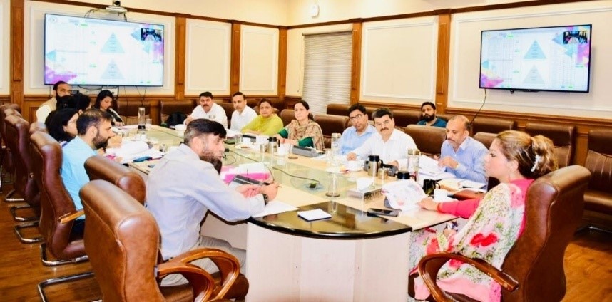 Yasha Mudgal reviews functioning of Registrar Cooperative Societies
