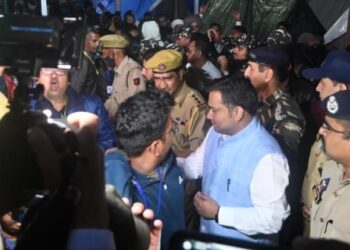 Shahid, Singla flags off Yatra from Nunwan base camp