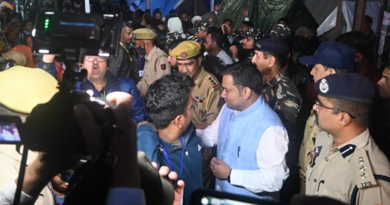 Shahid, Singla flags off Yatra from Nunwan base camp