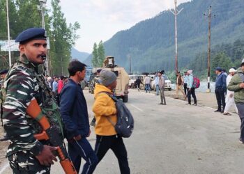 24x 7 seamless integrated surveillance plan in place for Amarnath Yatra: Army