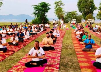 Kathua admin organises Yoga session at picturesque Purthu, Basohli