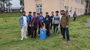 Youth for Swachhta: SKUAST-K NSS students hold cleanliness drive at Dal Lake