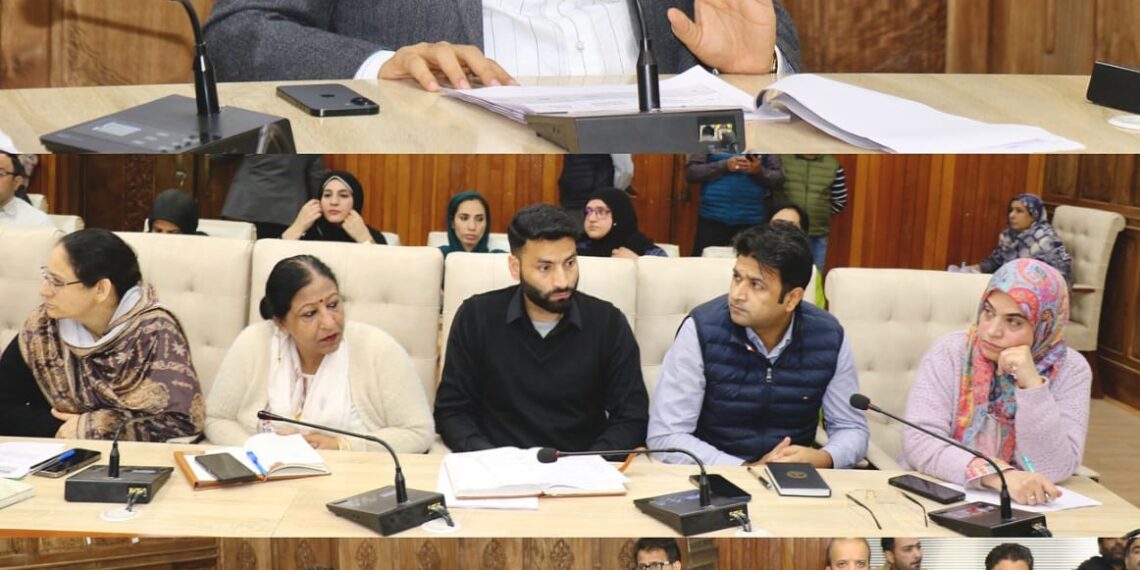 Akshay Labroo reviews progress of Mission YUVA scheme in district