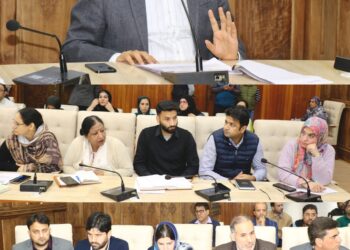Akshay Labroo reviews progress of Mission YUVA scheme in district